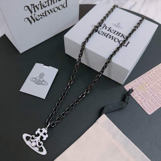 Vivienne Westwood necklace 11lyh30